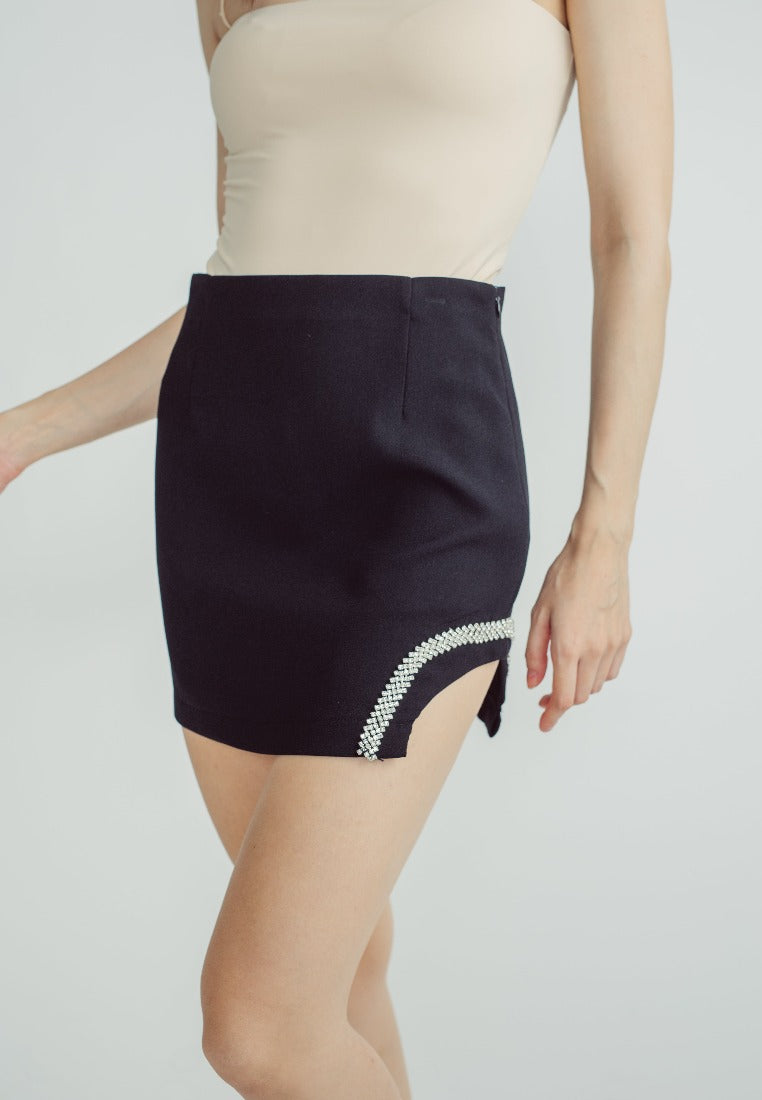 Aiza Black Side Cut with Embellishment Mini Skirt