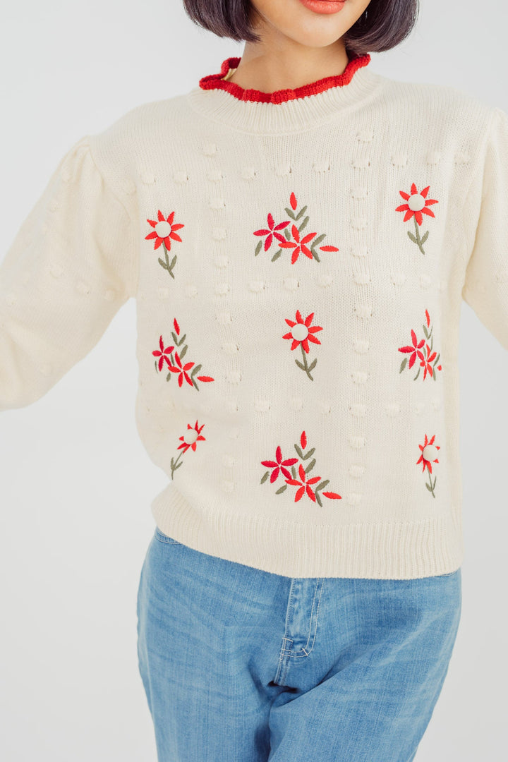 Dryn Beige Knitted Floral Embroidery Crew Neck 3/4 Sleeves Top