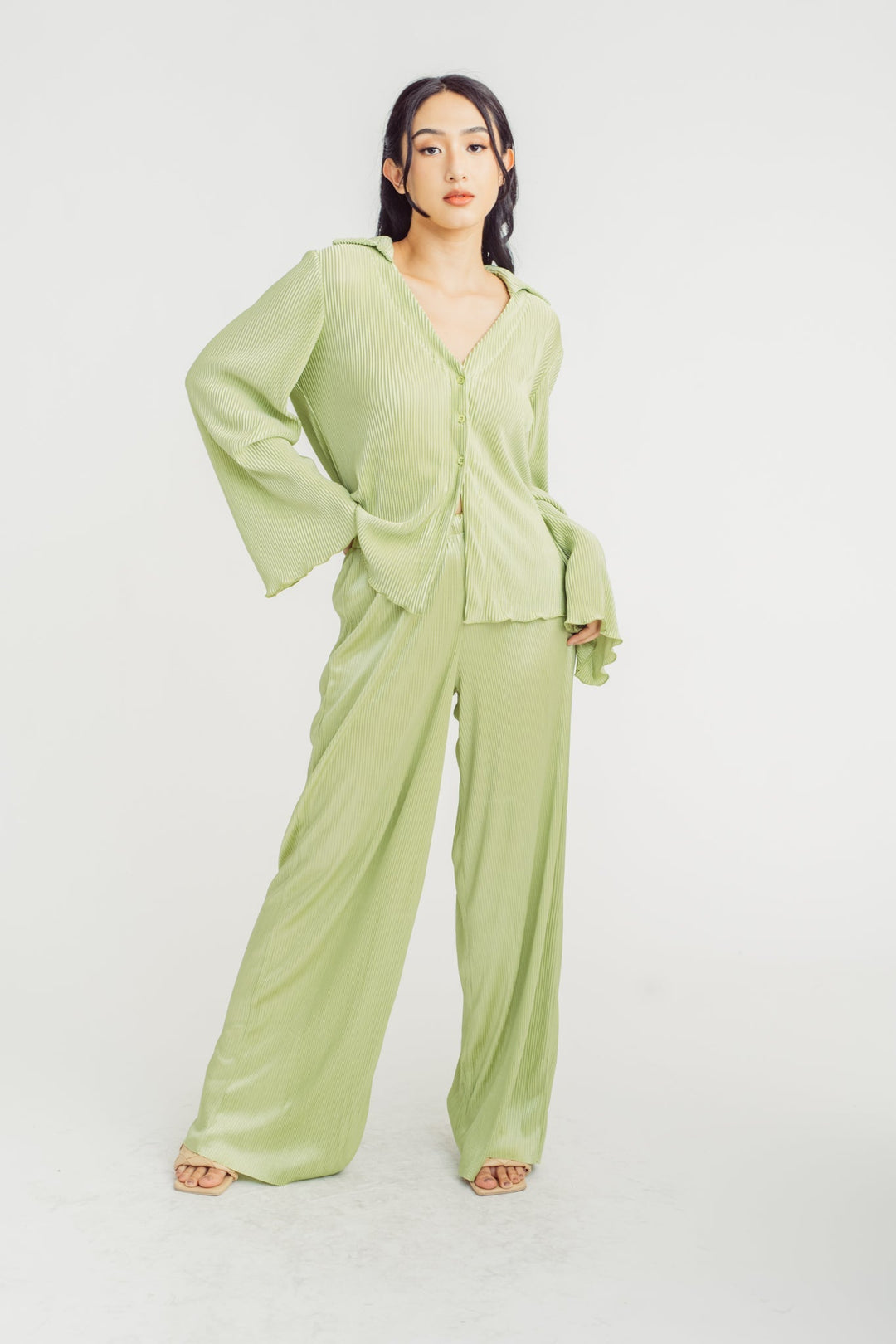 Ryker Green Pleated Elastic Waist Straight Cut Culottes