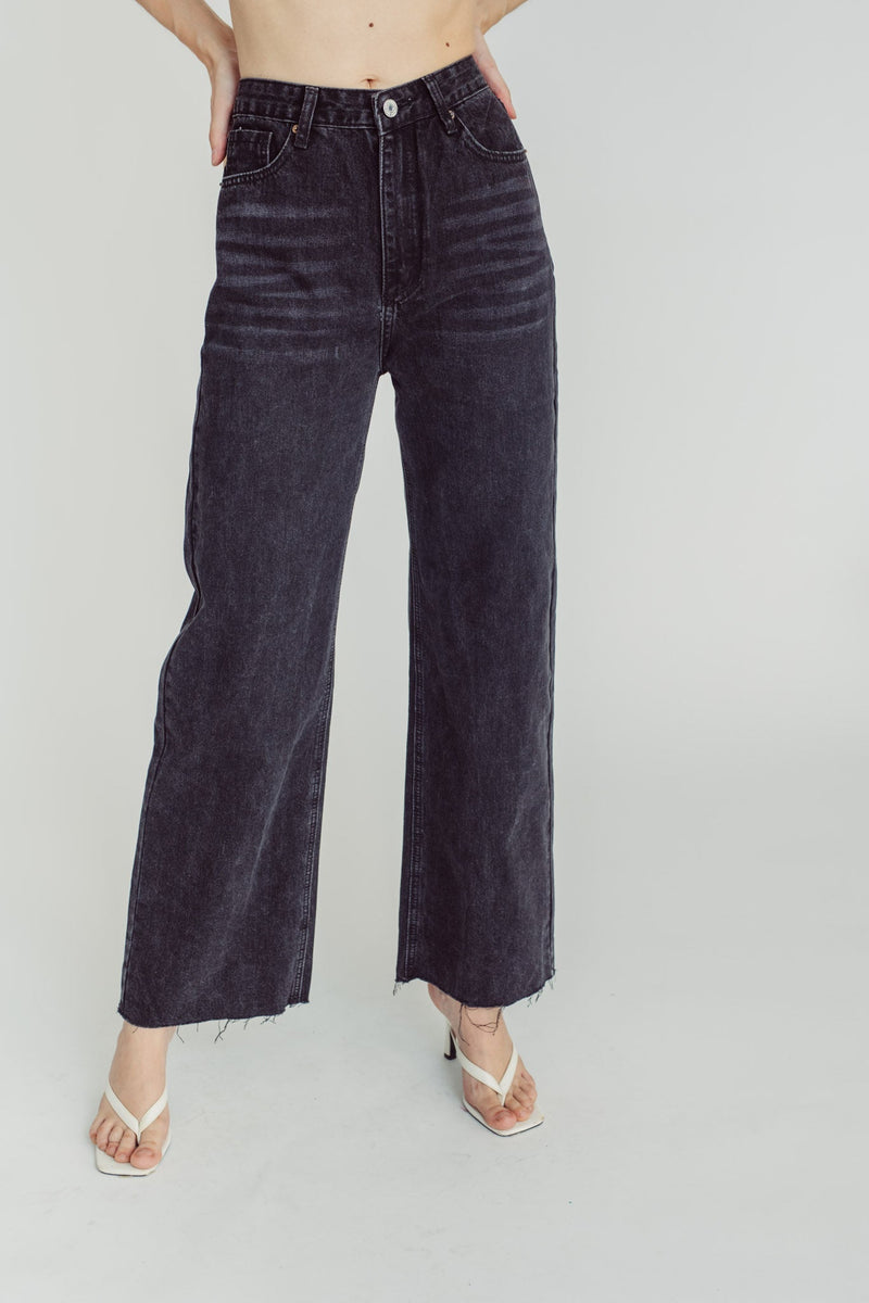 Perseus Black Zipper Fly Straight Cut Denim Jeans
