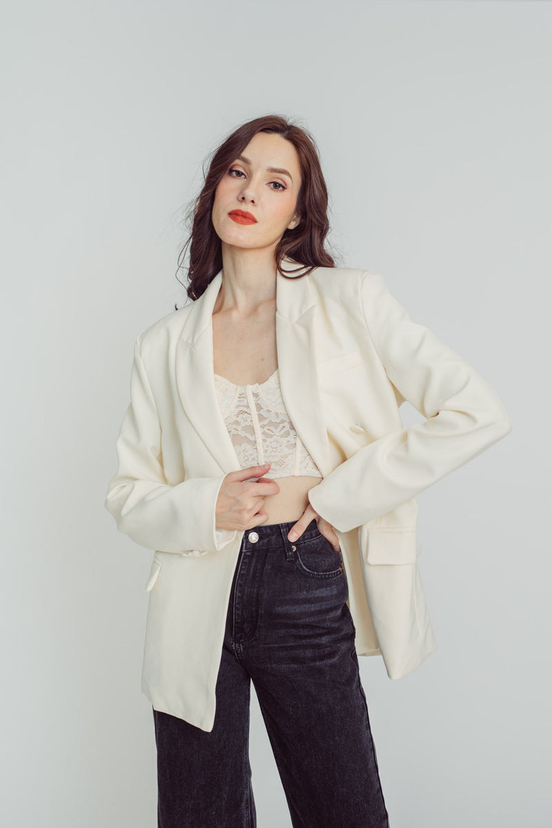 Azriel Beige Lace Sweetheart Neckline Sleeveless Cami Crop Top