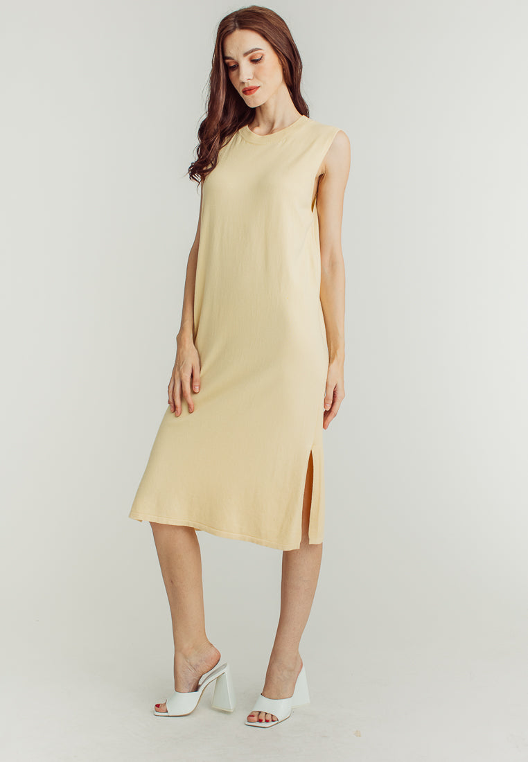 Stela Beige Round Neckline Sleeveless Kntted Midi Dress