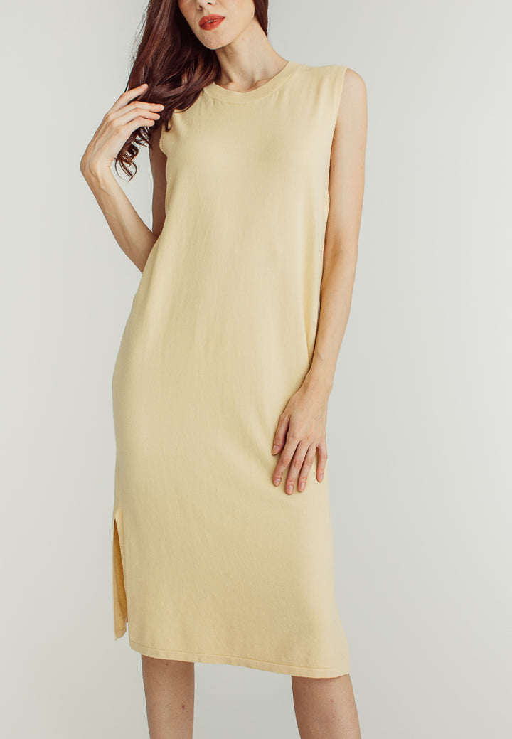 Stela Beige Round Neckline Sleeveless Kntted Midi Dress