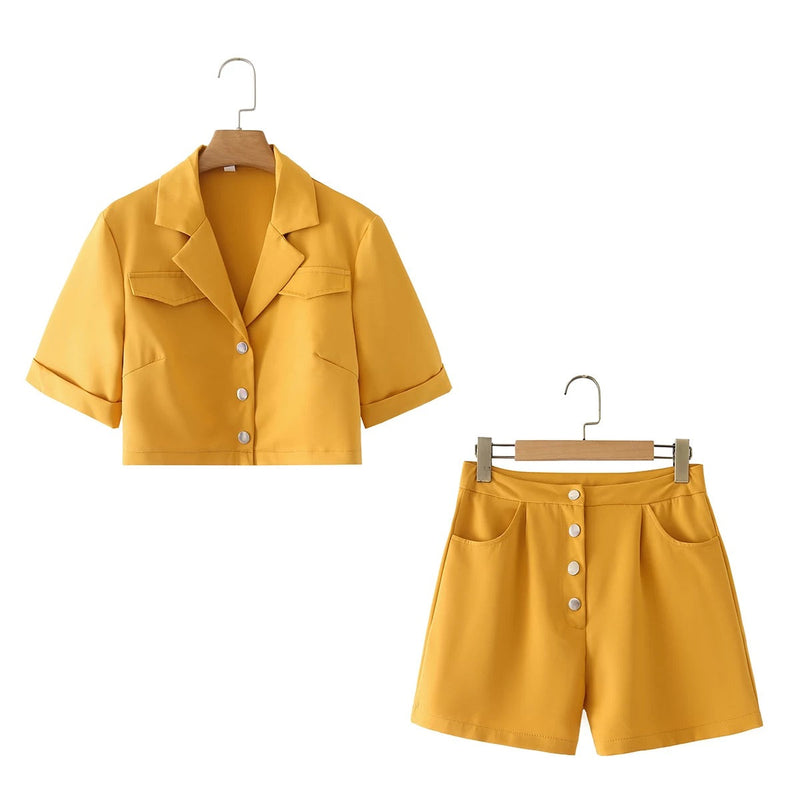 Everill Yellow Short Sleeves Crop Top and Casual Shorts Set