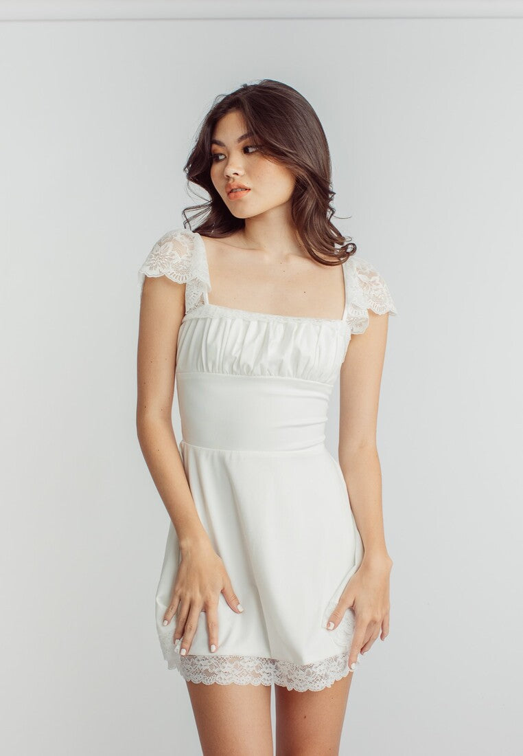 Diamond White Square Neck Short Sleeve Lace Mini Dress