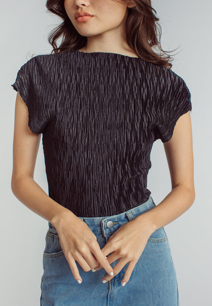 Cocona Black Seamless Pleated Crew Neck Short Sleeves Top