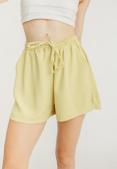 Cooper Lime Drawsrtring Elastic Waist with Side Pockets Casual Shorts