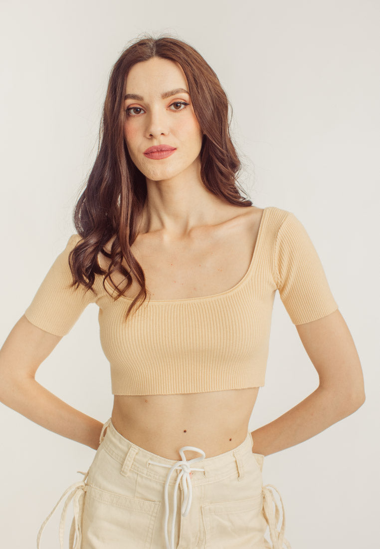 Agatha Beige Knitted Square Neck Short Sleeves Crop Top