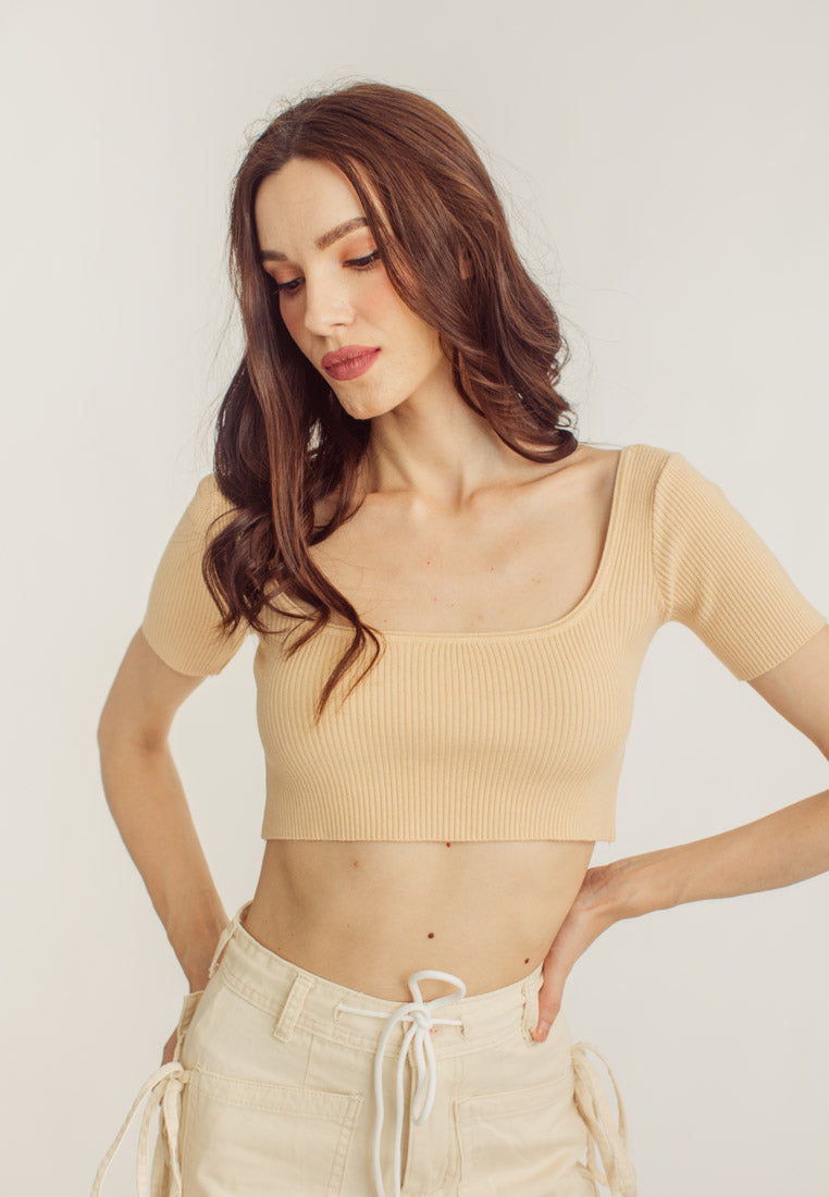 Agatha Beige Knitted Square Neck Short Sleeves Crop Top