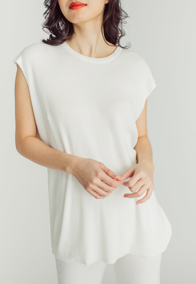 Jean White Round Neckline Sleeveless Top and Straight Cut Culottes Set